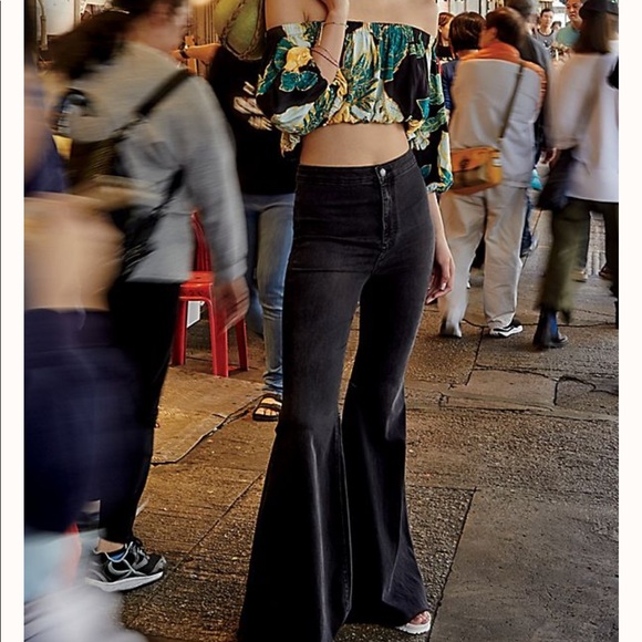 Free People Float On Flare Jeans - Picture 3 of 8